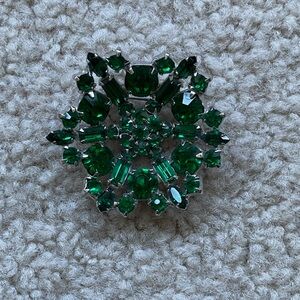 Vintage Green rhinestone brooch